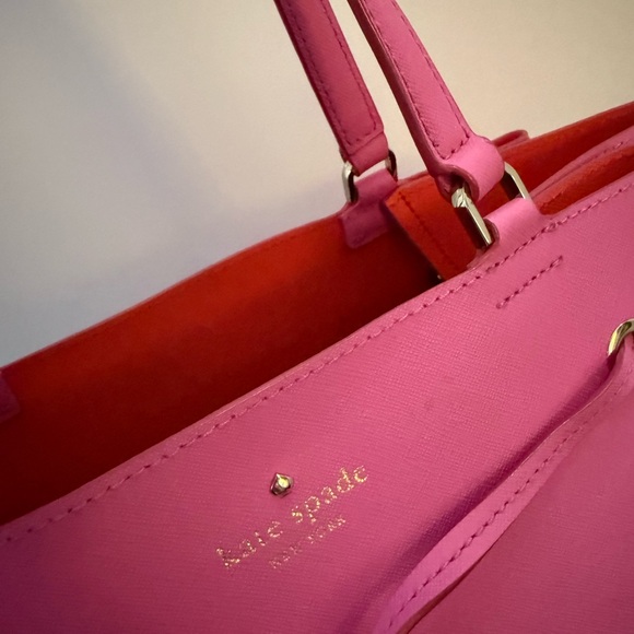 Kate Spade Fuchsia Tote with Bow Detail GREAT CONDITION with dust cover - Picture 5 of 14